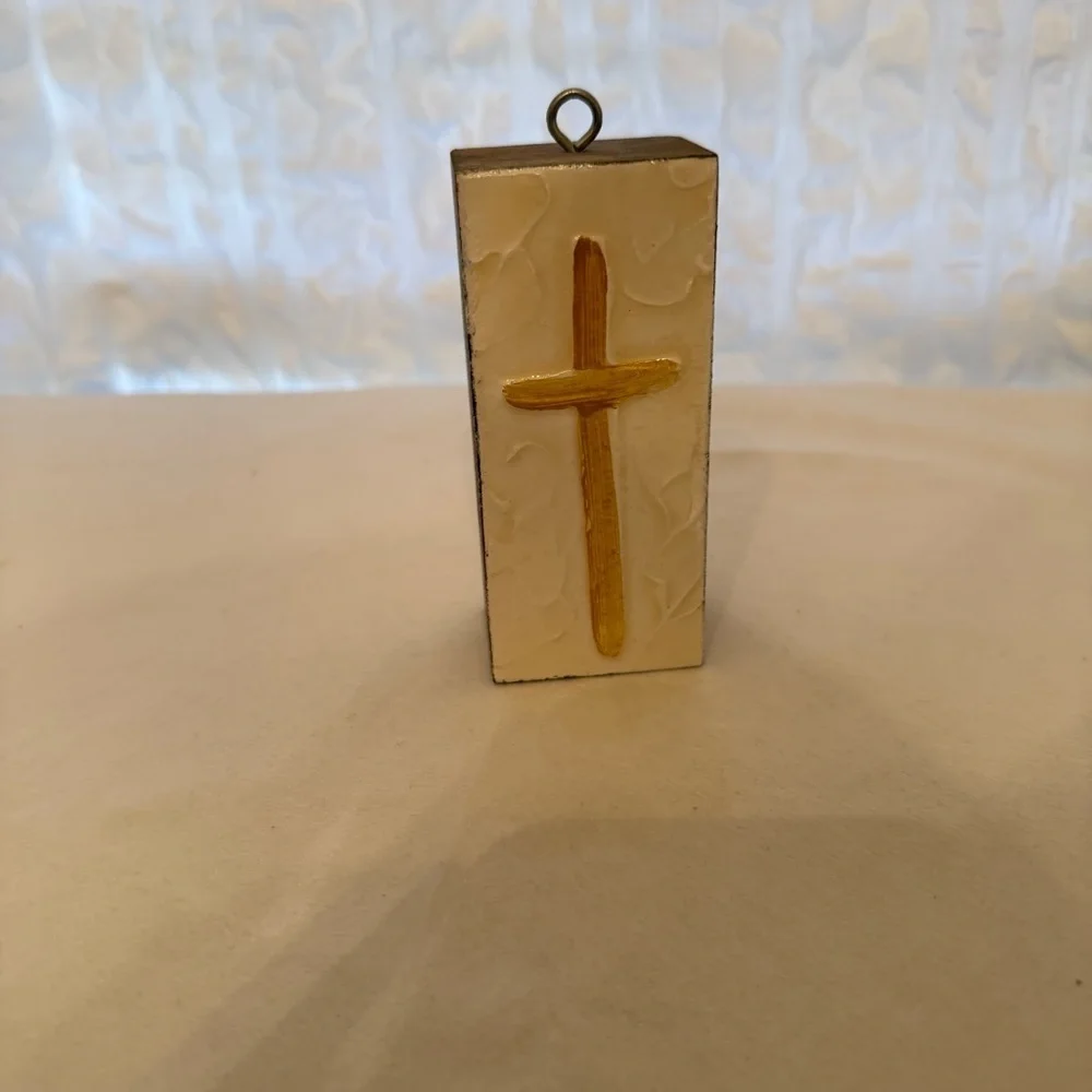 Artistic Cream and Gold Cross Wall Hanging